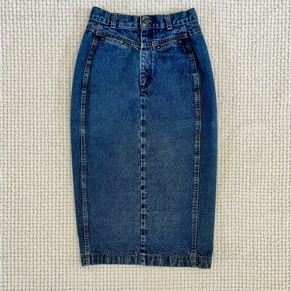 SOLD VINTAGE 80’s Levi’s Denim Maxi Skirt - Picture 2 of 6